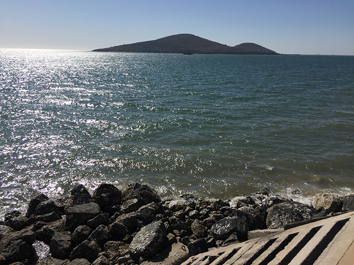 ���B�w��ɽ�f��һ���m���H�Ӷȼ١�ͬ�¾ە����Ӵ����ѵĽ���ȥ̎